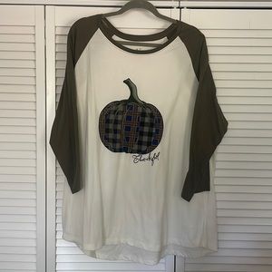3/4 length Thankful Fall tee. Baseball style - off white and olive green. 2XL